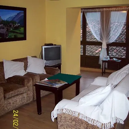 Apartment Rurales La Lastra 2 Llaves, Caso